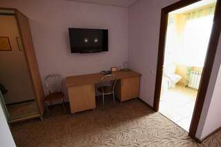 Гостиница Два крыла Ярославль 3-местный номер стандарт семейный-3