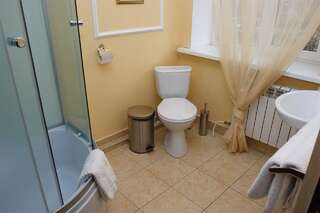 Гостиница Два крыла Ярославль Люкс с джакузи-4