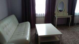 Гостиница Два крыла Ярославль Люкс романтический-3