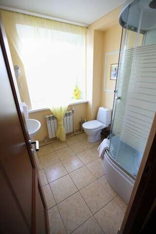 Гостиница Два крыла Ярославль Люкс романтический-4