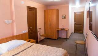 Гостиница Два крыла Ярославль Номер стандарт с 2 односпальными кроватями-6