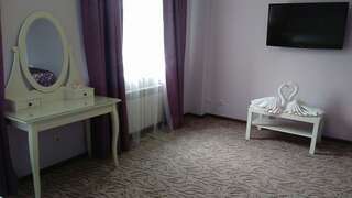 Гостиница Два крыла Ярославль Люкс романтический-5